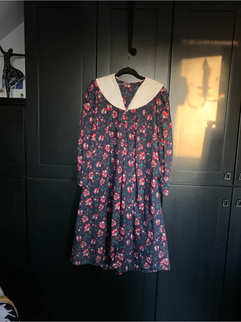 Vintage Laura Ashley Floral Navy Midi Dress with Contrast Collar 8